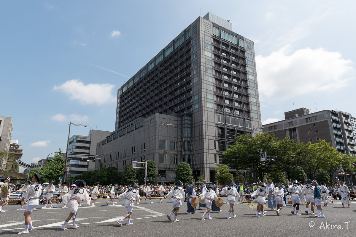 祇園祭2015 後祭・山鉾巡行 〜橋弁慶山〜北観音山〜役行者山〜八幡山〜鈴鹿山〜_f0152550_18532139.jpg