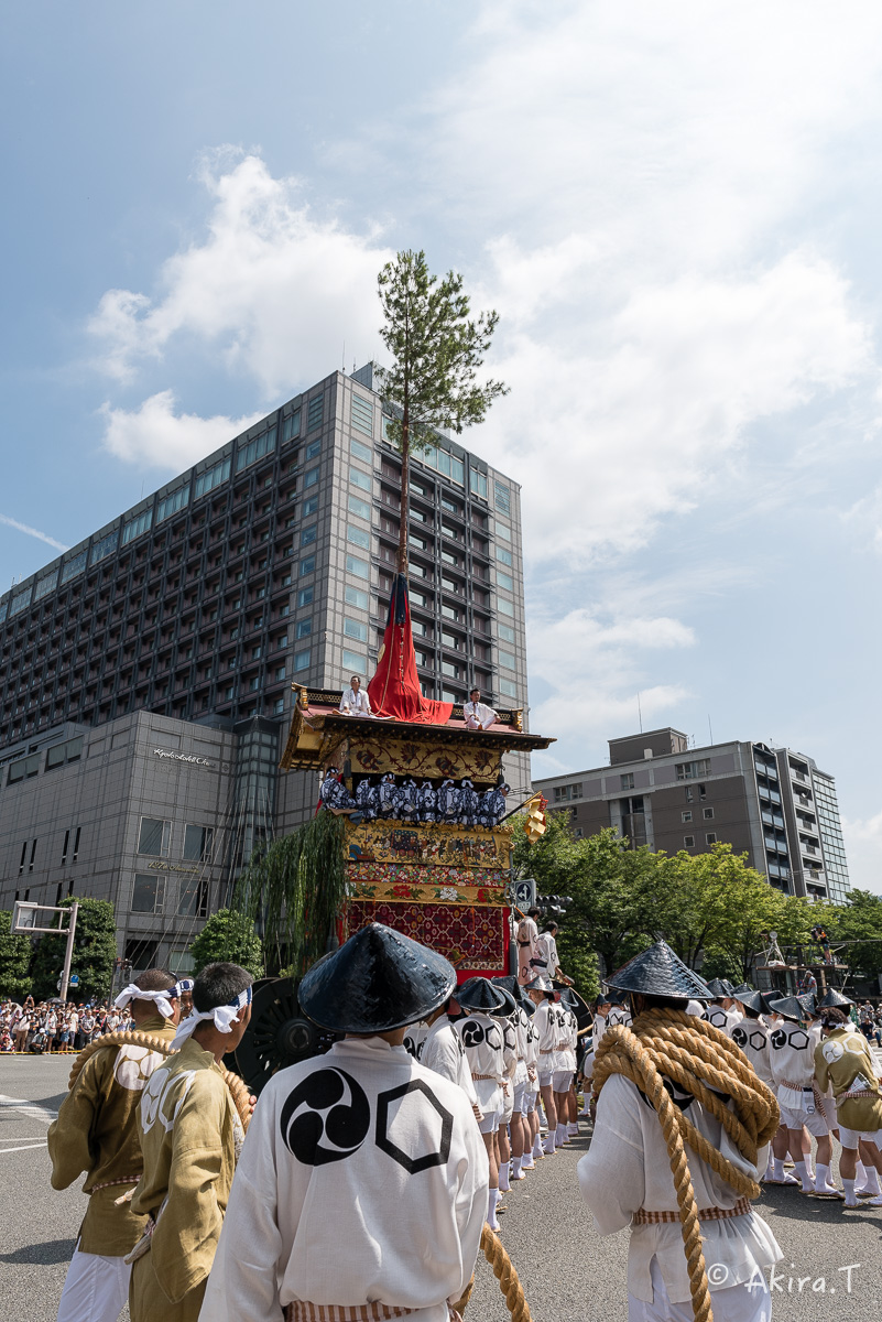 祇園祭2015 後祭・山鉾巡行 〜橋弁慶山〜北観音山〜役行者山〜八幡山〜鈴鹿山〜_f0152550_18544832.jpg