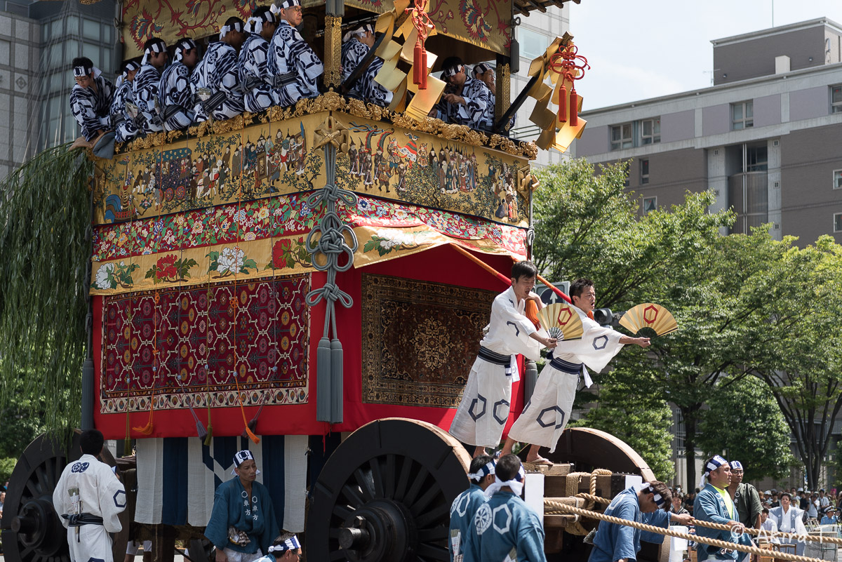 祇園祭2015 後祭・山鉾巡行 〜橋弁慶山〜北観音山〜役行者山〜八幡山〜鈴鹿山〜_f0152550_18552797.jpg