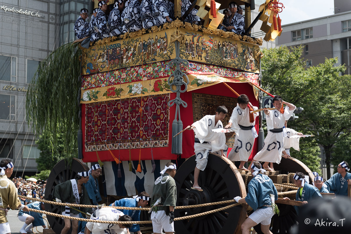 祇園祭2015 後祭・山鉾巡行 〜橋弁慶山〜北観音山〜役行者山〜八幡山〜鈴鹿山〜_f0152550_1855582.jpg