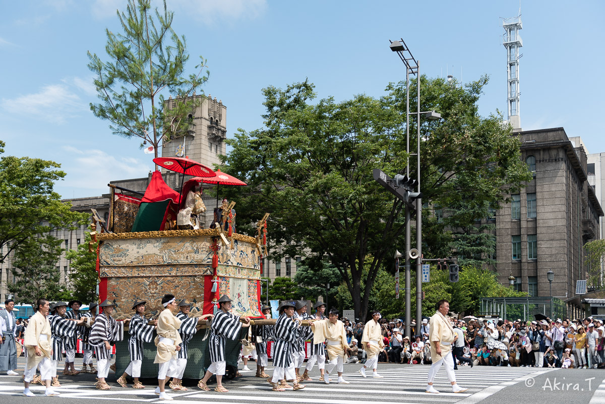 祇園祭2015 後祭・山鉾巡行 〜橋弁慶山〜北観音山〜役行者山〜八幡山〜鈴鹿山〜_f0152550_18561858.jpg