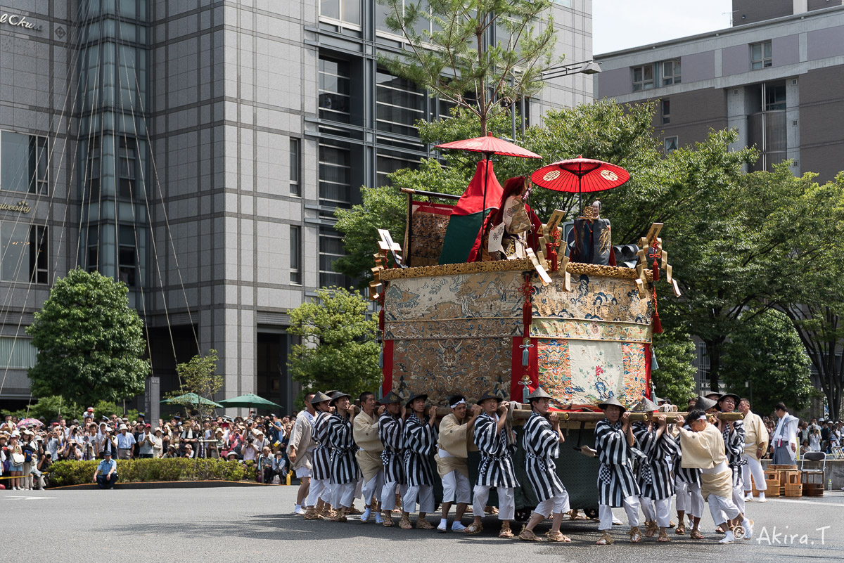 祇園祭2015 後祭・山鉾巡行 〜橋弁慶山〜北観音山〜役行者山〜八幡山〜鈴鹿山〜_f0152550_1857257.jpg