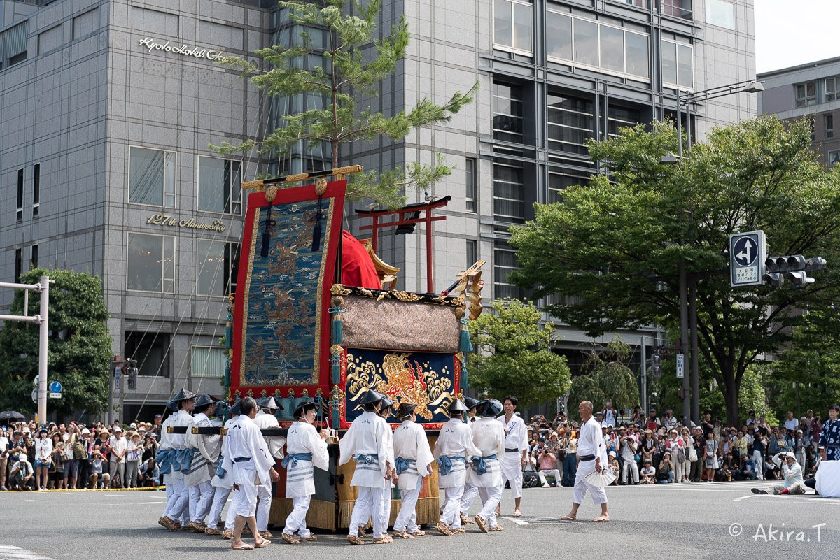 祇園祭2015 後祭・山鉾巡行 〜橋弁慶山〜北観音山〜役行者山〜八幡山〜鈴鹿山〜_f0152550_1859748.jpg