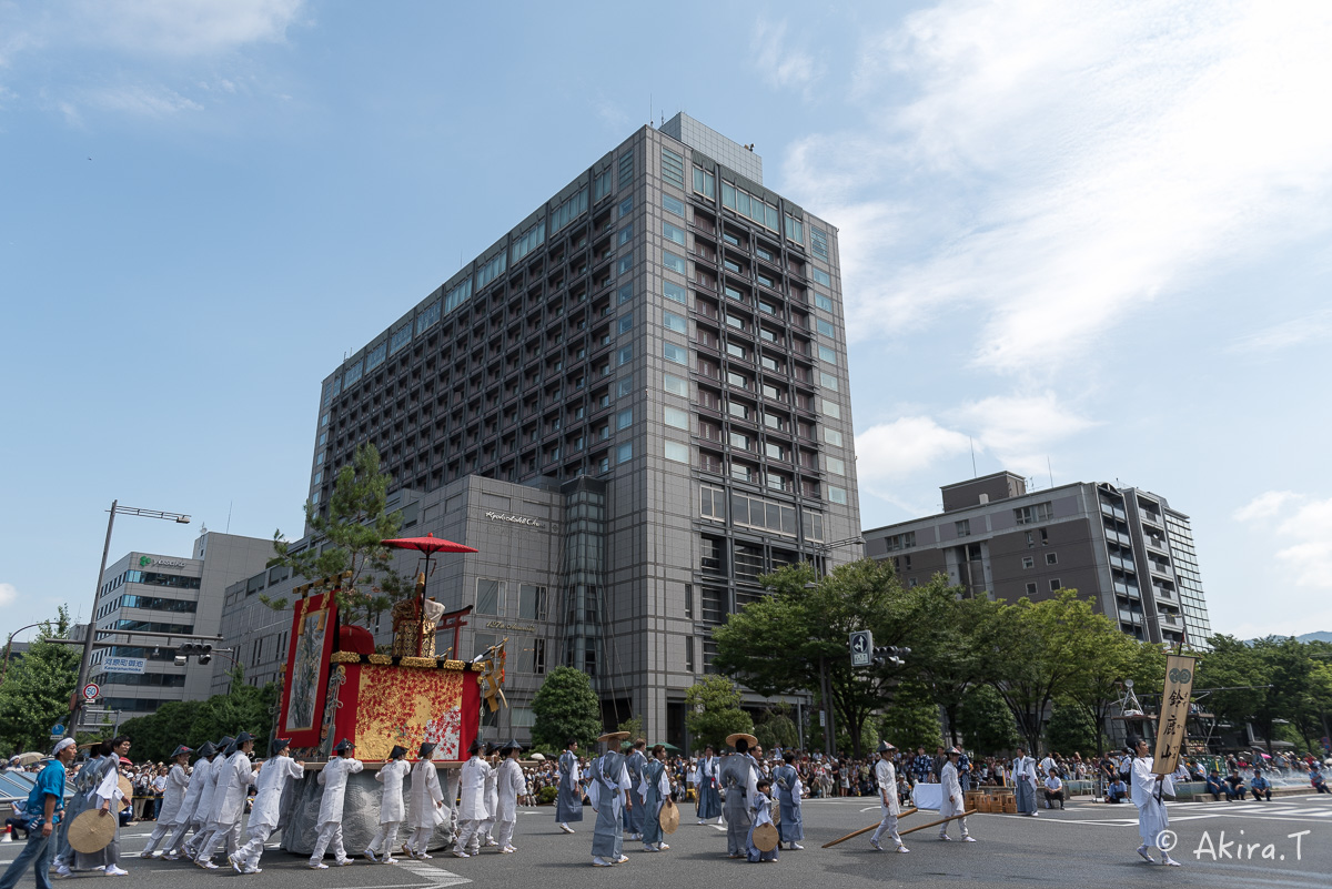 祇園祭2015 後祭・山鉾巡行 〜橋弁慶山〜北観音山〜役行者山〜八幡山〜鈴鹿山〜_f0152550_1912411.jpg