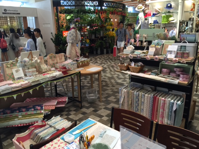 今日もありがとうございました@新宿丸井_f0305451_21473572.jpg