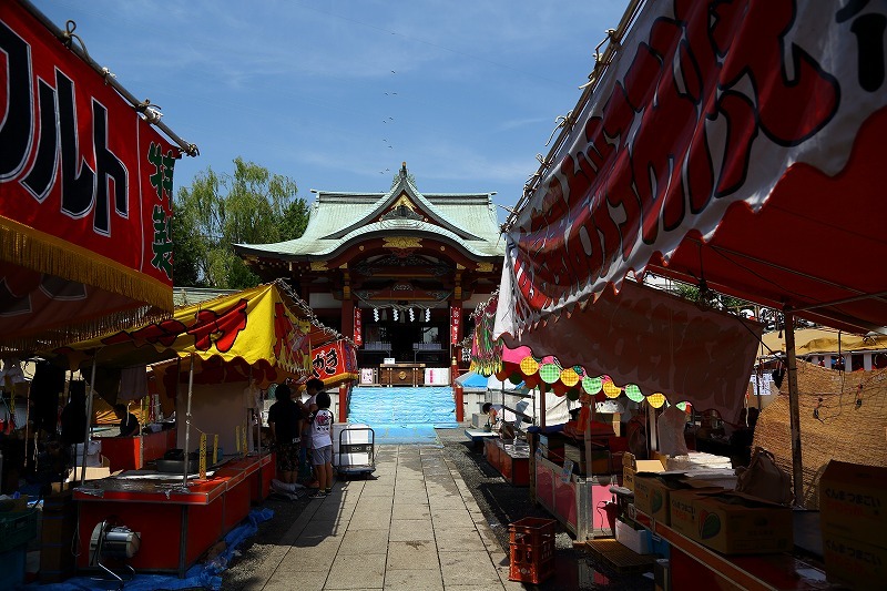 羽田神社の夏季例大祭「羽田まつり」は、神輿を左右九十度に倒します_b0291402_16124011.jpg