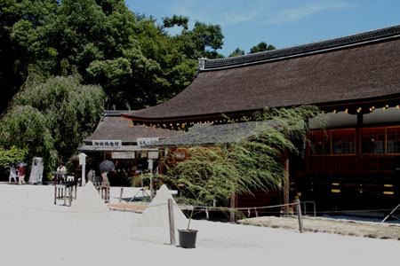 上賀茂神社　神山湧水コーヒと手づくり市_e0048413_212442.jpg