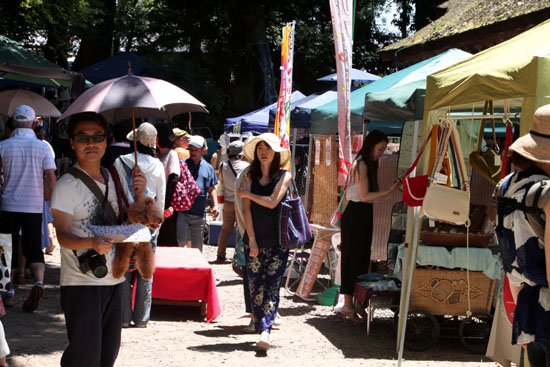 上賀茂神社　神山湧水コーヒと手づくり市_e0048413_2132274.jpg