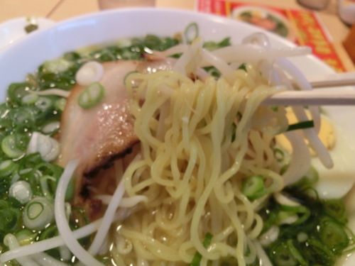 友枝ラーメン_a0243325_6345552.jpg