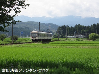 富山地方鉄道の夏の車窓_a0243562_12354047.jpg