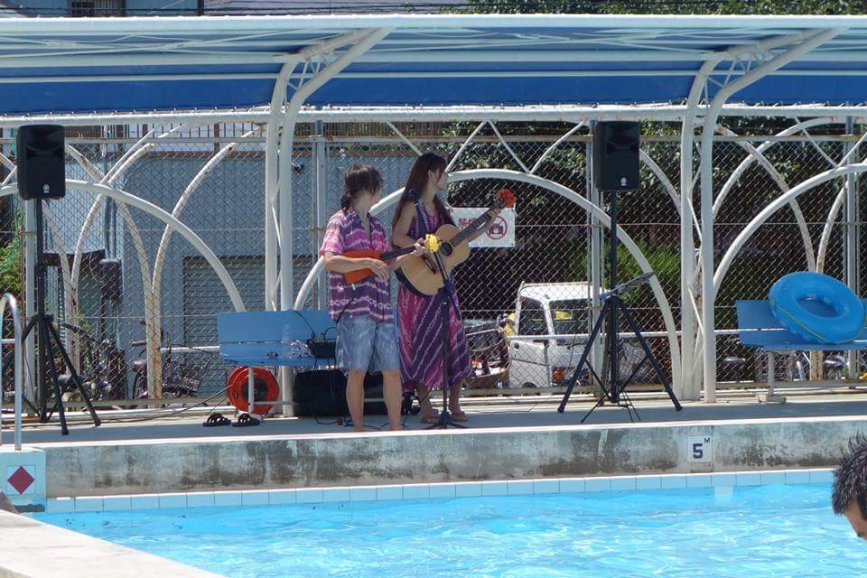 名古屋市中川プールでウクレレライブ!_b0143976_1683934.jpg