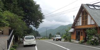 智頭町のパン屋さんへ......店内への光の入り方等を...._b0194185_22553132.jpg