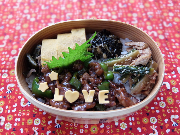 今日のダ弁。　-牛肉とピーマンのオイスター炒め。-_f0301313_18361796.jpg