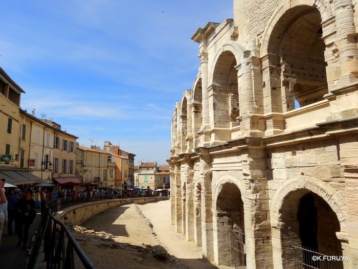 フランス周遊の旅 13　古代遺跡の街アルル_a0092659_231102.jpg