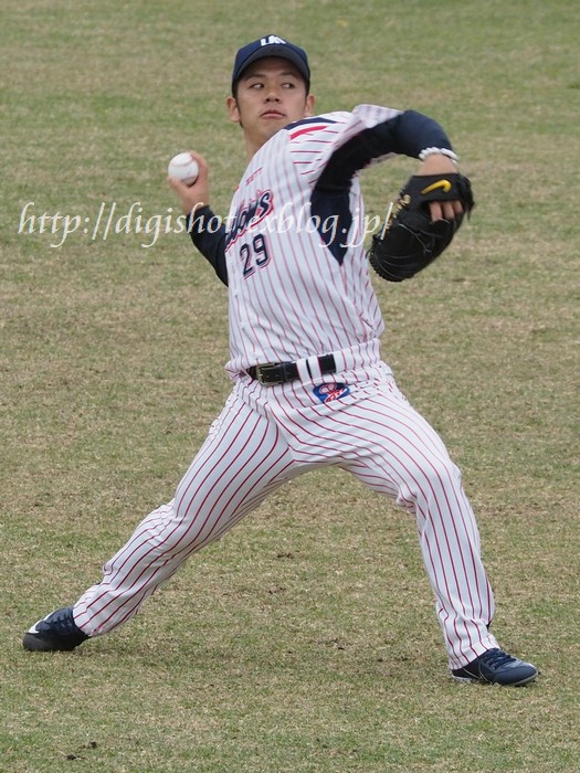 小川6回2失点で6勝目☆8－3、比屋根1号･川端6号･山田24号ホームラン_e0222575_2149322.jpg