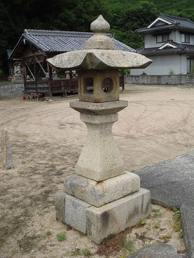 満越の厳島神社　石造物群_e0060485_23151973.jpg