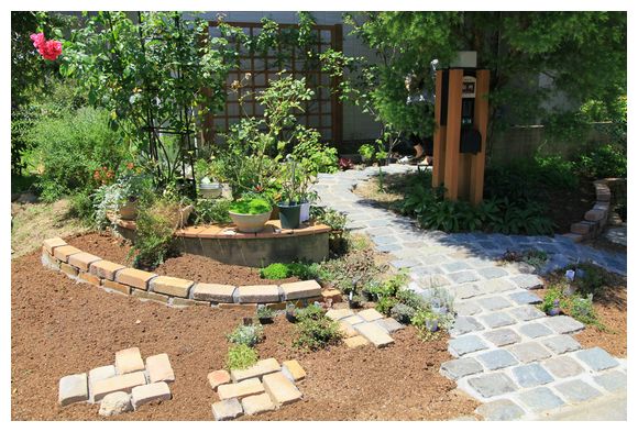 ベルギー石の小道が素敵です 福津市にお住いのaさま宅 Natu 素敵なナチュラルガーデンから 福岡で庭 造り 外構工事 エクステリア をしてます
