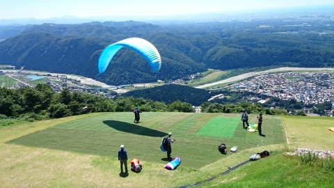 週末に山登り・・・が途中リタイアして獅子吼高原へ_e0219497_23064695.jpg