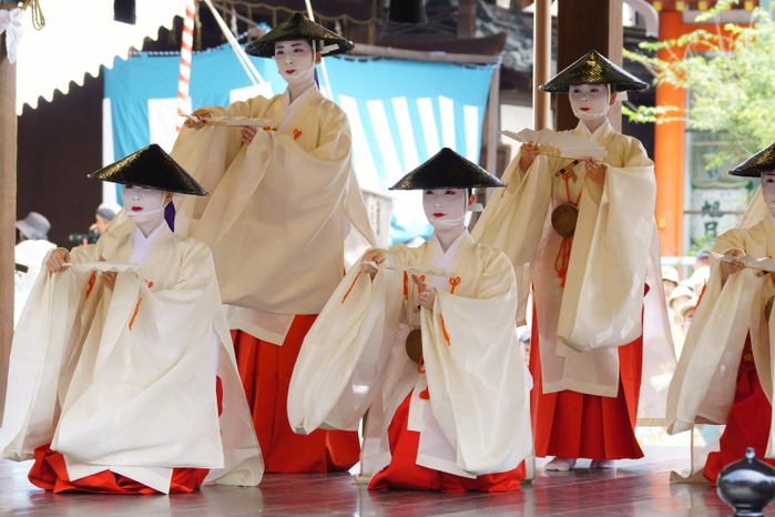 祇園祭　花傘巡行先斗町歌舞伎踊_e0177413_1123548.jpg