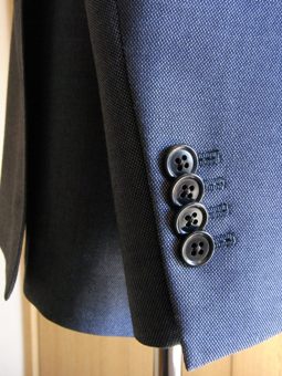 最強の【TUWAMONOスーツ】 de 不惑に臨む 「岩手のスーツ」初体験キャンペーン! 編 その弐_c0177259_2385572.jpg