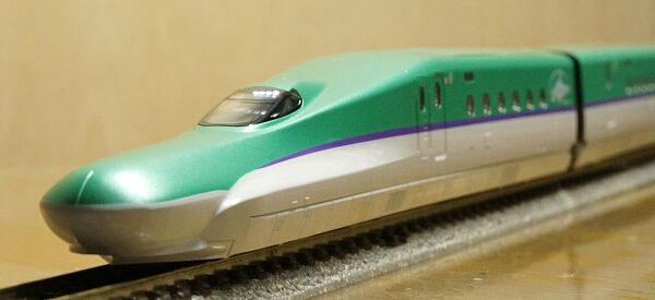 模型で開業先取り：トミックス 北海道新幹線H5系 : Scenery with