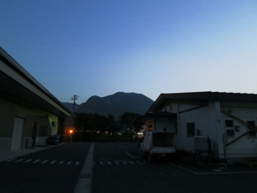 龍泉洞の水30周年&山ぶどうワイン宇霊羅2014解禁!_b0206037_19410996.jpg