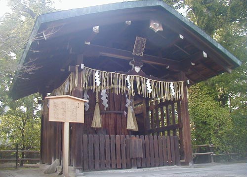 ●神社の造形―わら天神の綾杉明神_d0053294_171753.jpg