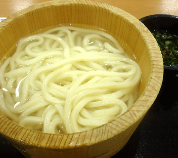 ◆【フードコートはパラダイス】毎月1日は釜揚げ半額の日!!:丸亀製麺(イオンモール高の原)_a0004802_18463370.gif