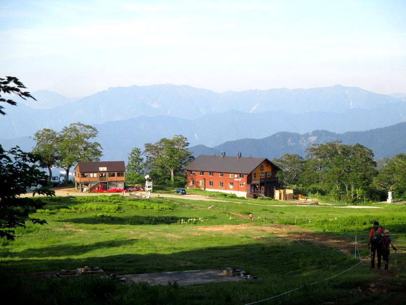 上信越　苗場山の山上湿原を訪ねて　　　　　Mount Naeba in Jōshin\'etsu-kōgen National Park_f0308721_16491420.jpg