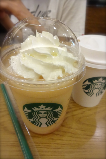 *スタバ* 〜ピーチ イン ピーチ フラペチーノ〜_f0348831_06254896.jpg