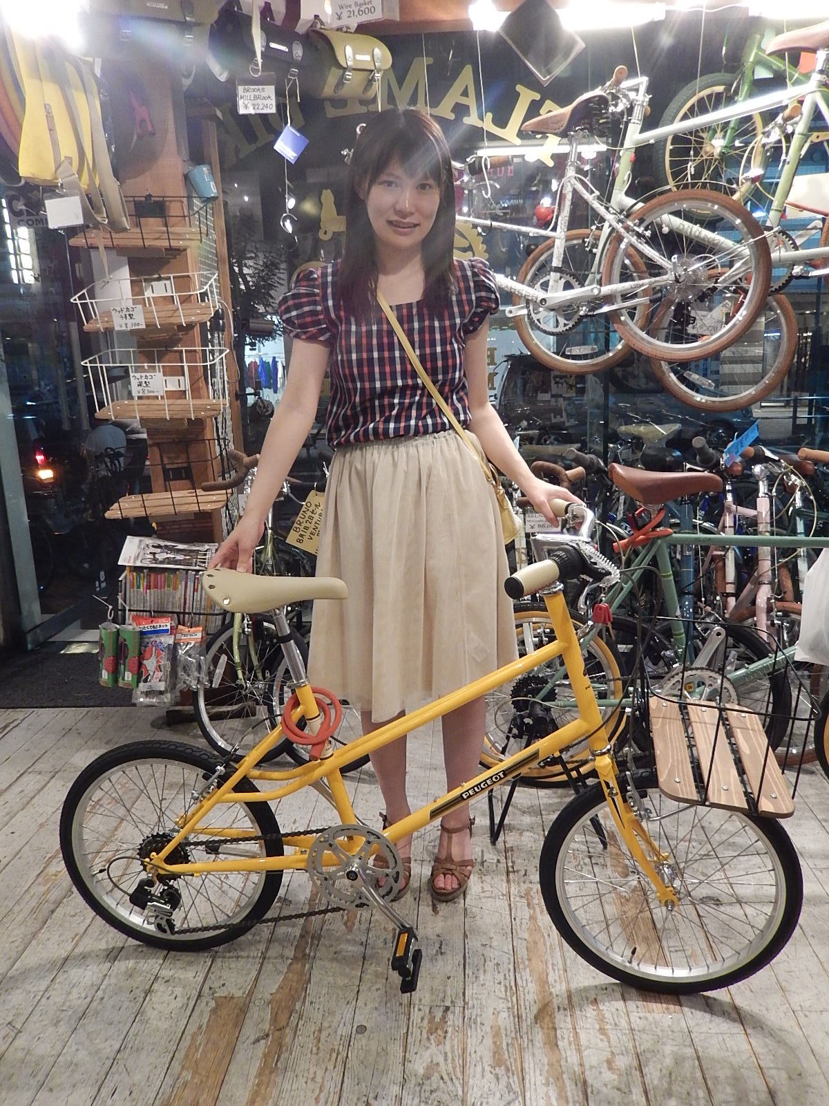 8月2日 渋谷 原宿 の自転車屋 FLAME bike前です_e0188759_18181360.jpg
