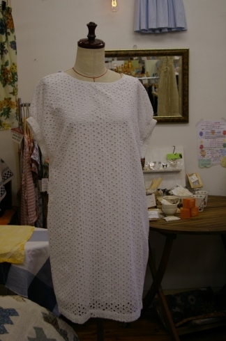 ワンピースから ノースリーブブラウスへ Warmheart 洋服のサイズ直し リフォーム ワンピースから ノースリーブブラウスへ Warmheart 洋服のサイズ直し リフォーム