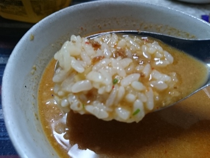 日清ラ王 Selection 辣椒担々麺 (ラージャオタンタンメン)_b0042308_13333348.jpg