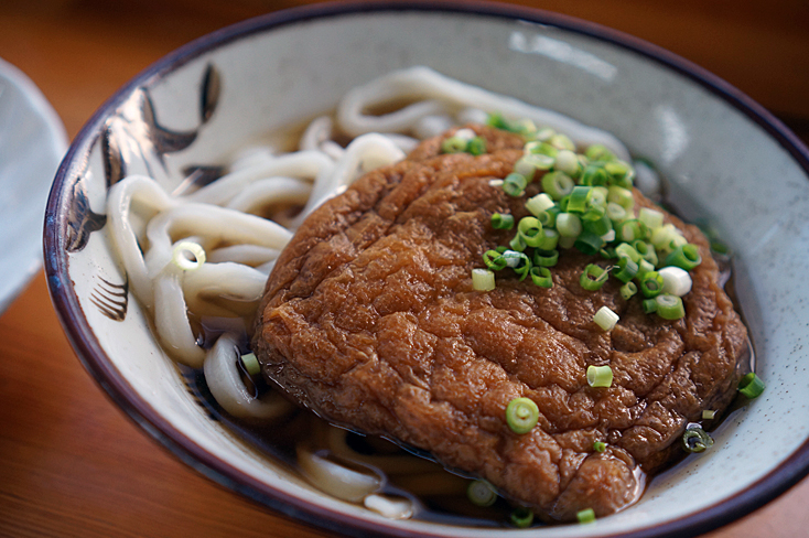 駅前のうどん屋_c0021694_14571861.jpg