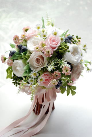 野の花を散りばめたクラッチブーケ!_a0136507_21593036.jpg