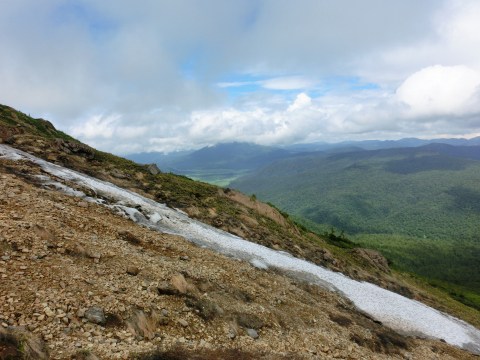 至仏山、花を眺めながら下山_e0045768_2235396.jpg