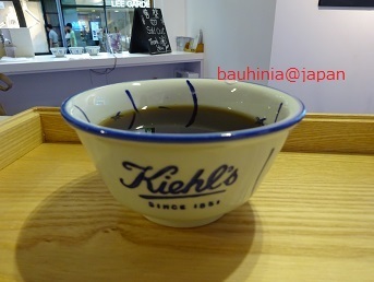 Kiehl\'sのステキな香港島ビル群のかたちをしたキャンドル_f0342670_21103112.jpg