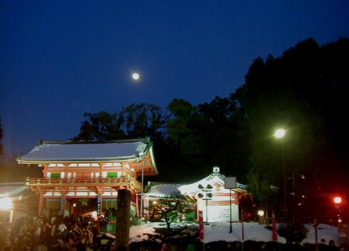 ●神社の造形―八坂神社の玉光稲荷社_d0053294_23262975.jpg