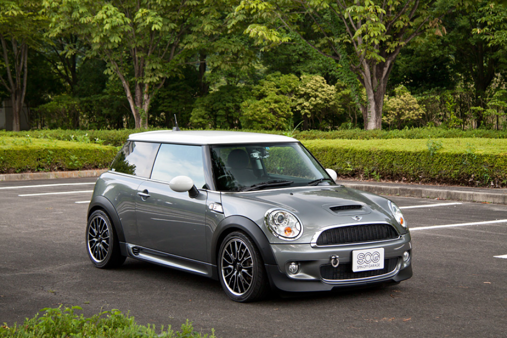 BMW MINI cooper S 6AT カスタム 入庫しました。_c0317377_18071877.jpg