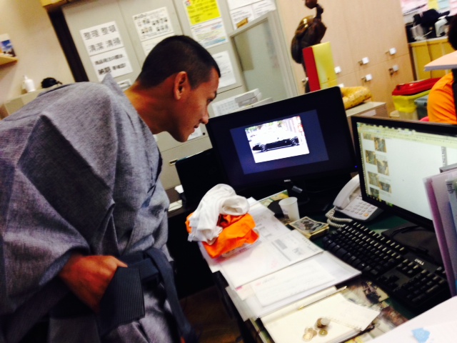 8月7日 店長のニコニコブログ! ランクル・ハマー・アルファードの専門店。_b0127002_23221745.jpg