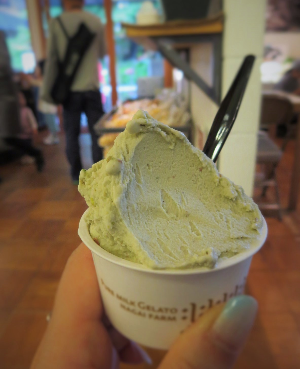 旬の濃厚ジェラート☆ PURE MILK GELATO NAGAI FARM_f0236260_15562166.jpg