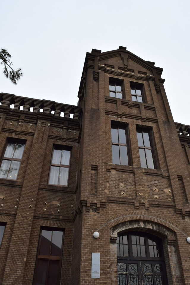 福岡県北九州市の門司麦酒煉瓦館(大正モダン建築再訪)_f0142606_1491967.jpg