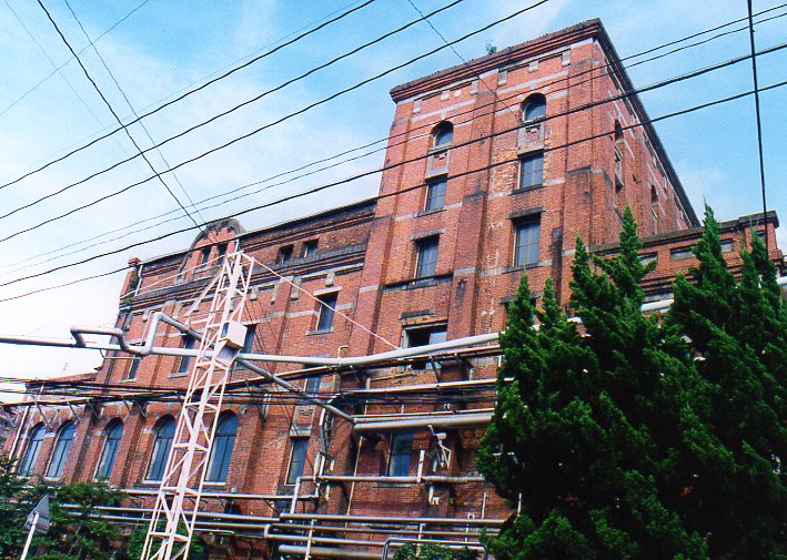 福岡県北九州市の門司麦酒煉瓦館(大正モダン建築再訪)_f0142606_15182153.jpg