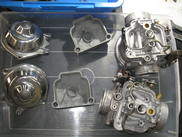 BMW Rタイプ ツインサス キャブOH_e0218639_10122920.jpg