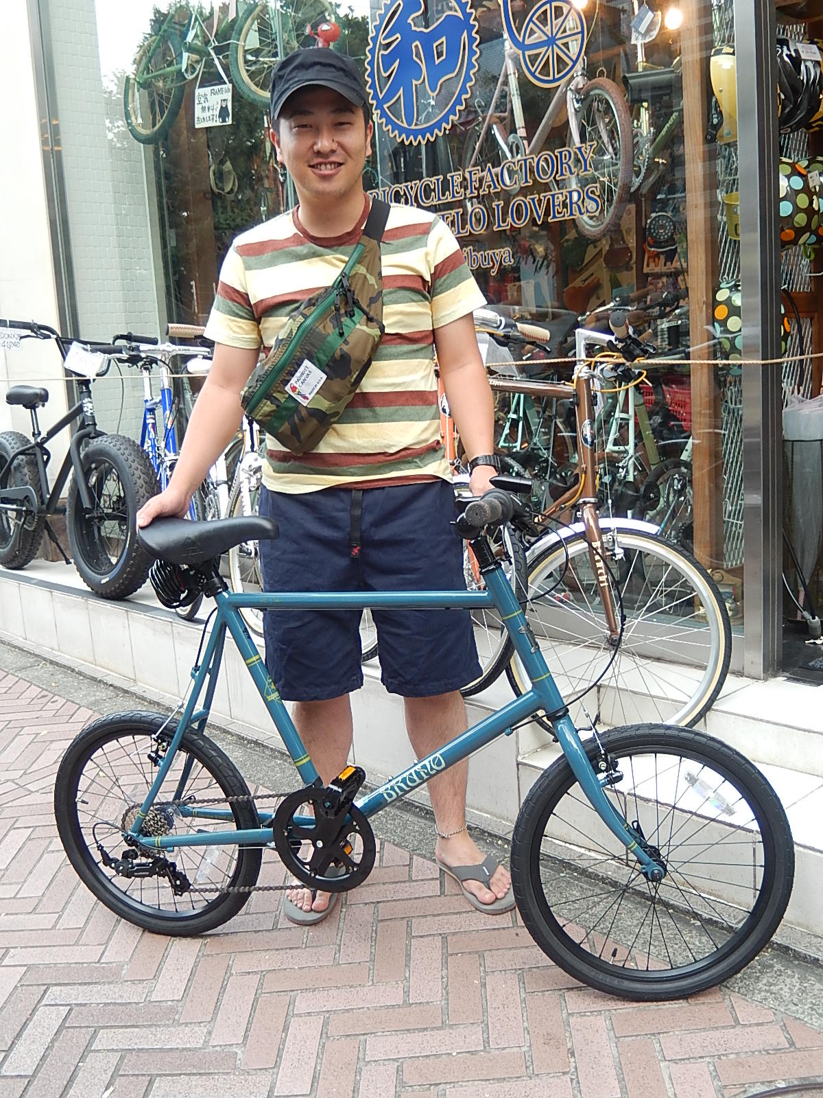 8月8日 渋谷 原宿 の自転車屋 FLAME bike前です_e0188759_18215269.jpg