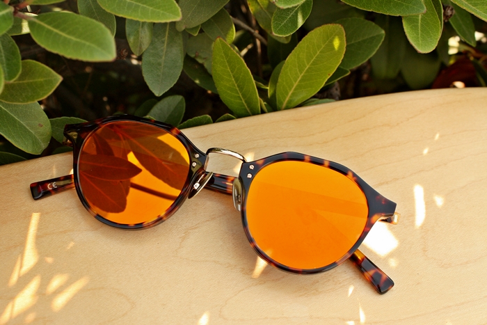 「New-Sunglasses of summer \"Mirror lens\" & \"Flat lens\"」_f0208675_1845858.jpg