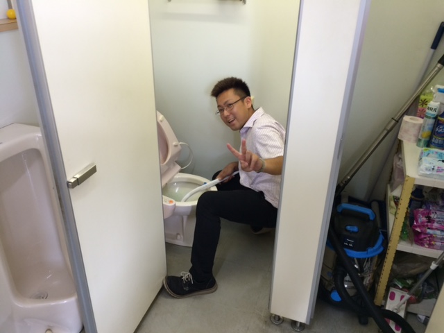 日曜日は社長ブログ!ランクル、ハマー、アルファード_b0127002_20242961.jpg