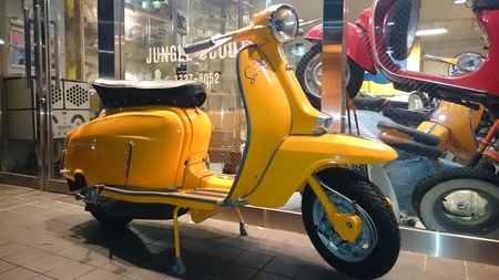 1967年　Lambretta SX150 オレンジ！_f0123137_1336560.jpg