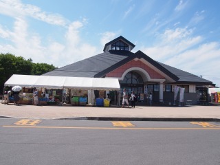 青森県西海岸ドライブ　その１　鰺ヶ沢　長谷川自然牧場_b0296353_10434598.jpg