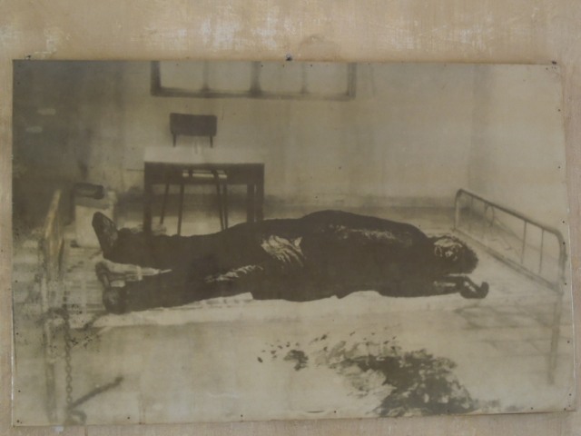 トゥール スレン虐殺博物館 その4 イ課長ブログ トゥール スレン虐殺博物館 その4 イ課長ブログ